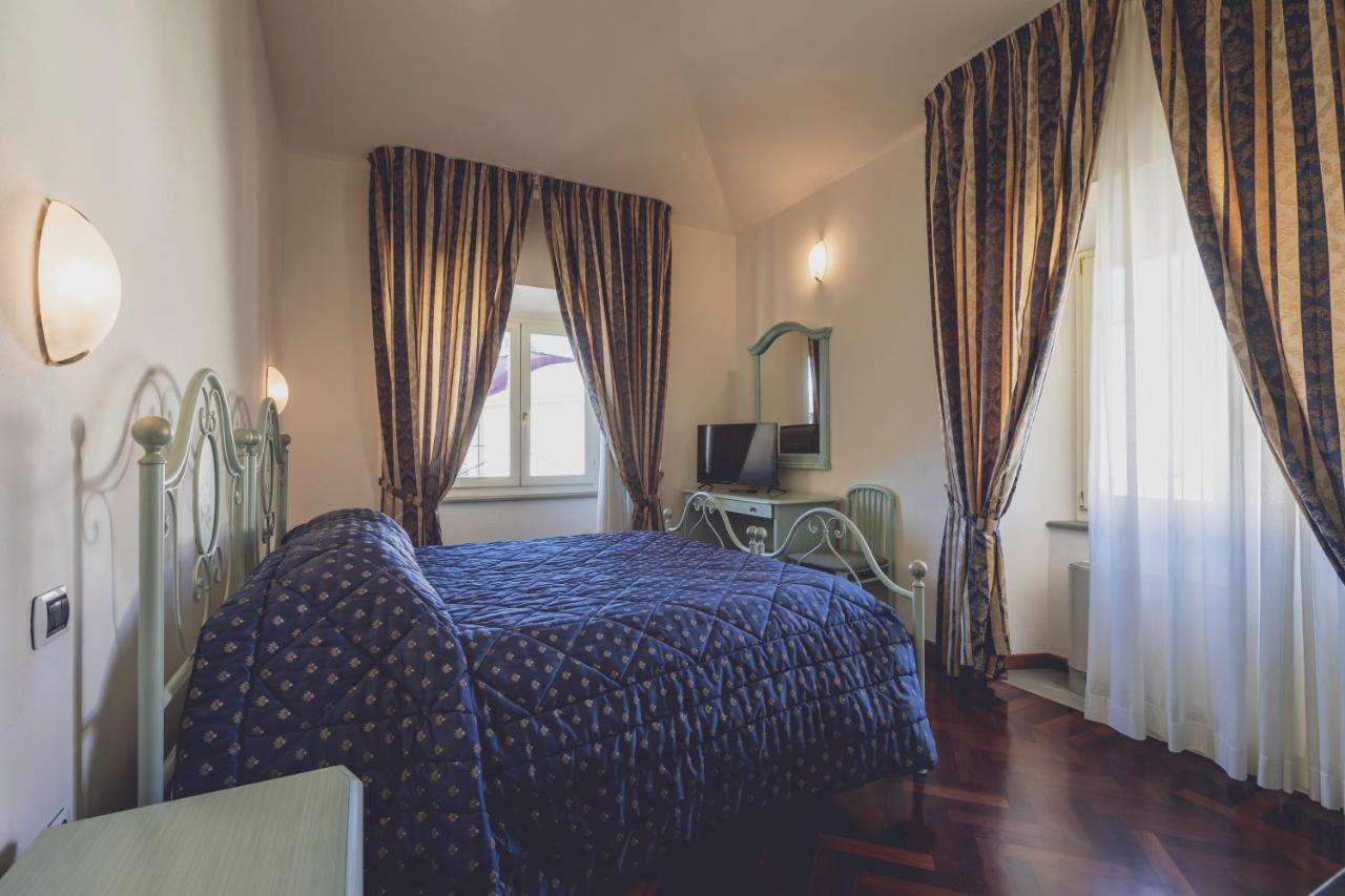 Albergo Ristorante Pasqui Rocca San Casciano Ngoại thất bức ảnh
